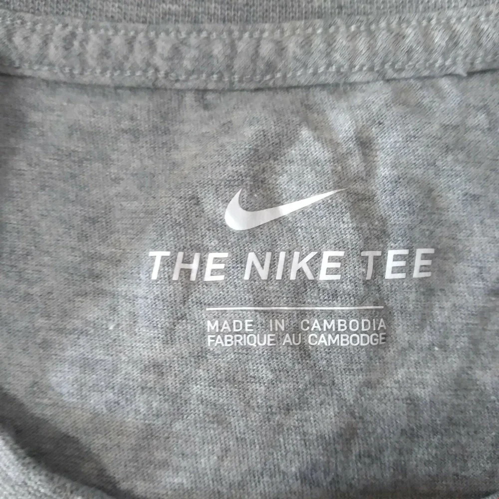 Nike short sleeve